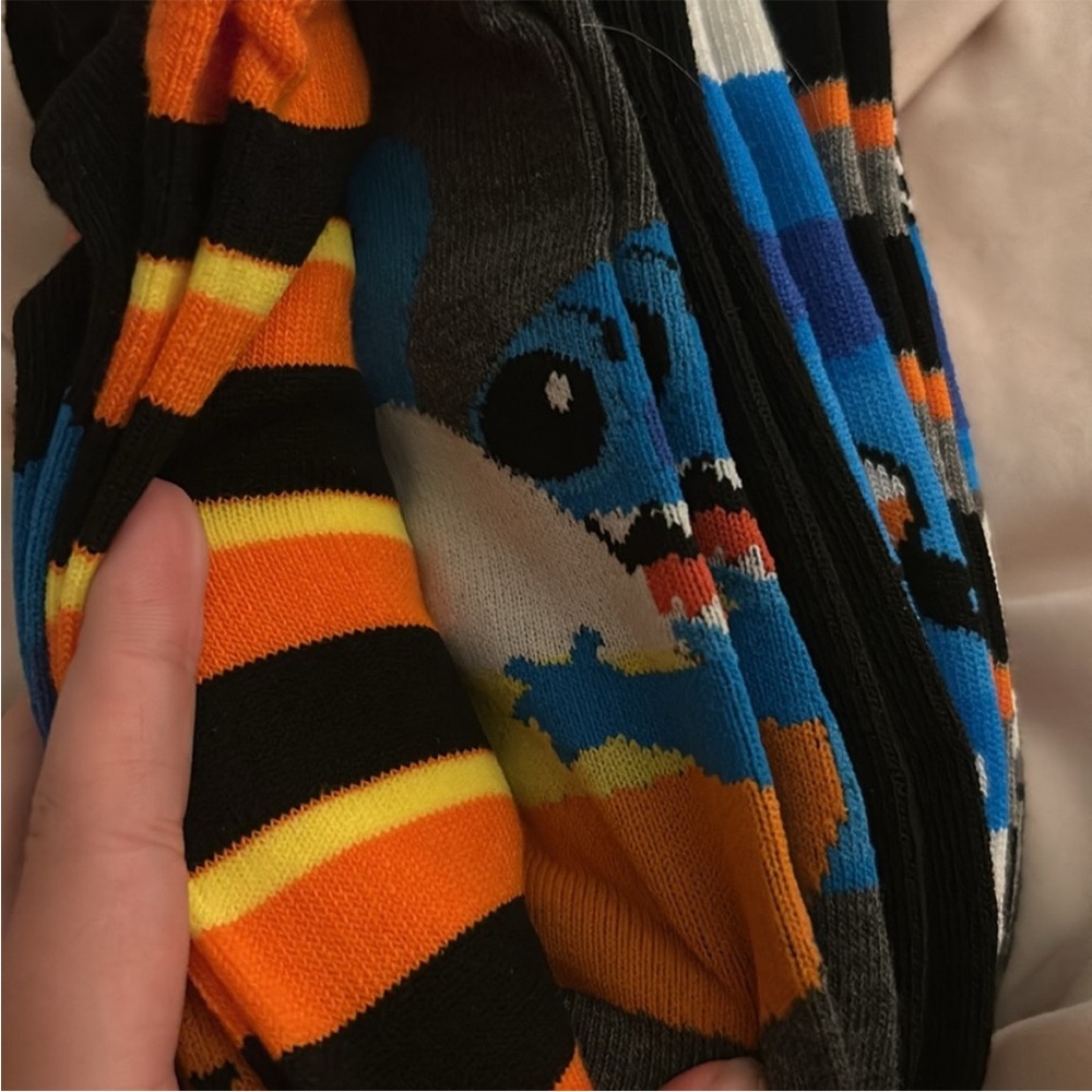 Disney Halloween Stitch 9 pairs of socks - Picture 4 of 6